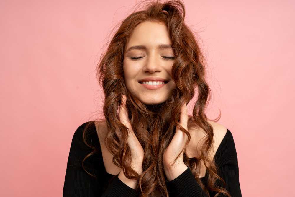 <a href="https://www.freepik.com/free-photo/beautiful-red-head-woman-with-close-eyes-posing-pink-wall-wavy-hairs-perfect-smile_14811056.htm#query=hairs&position=11&from_view=search&track=sph">Image by svetlanasokolova</a> on Freepik