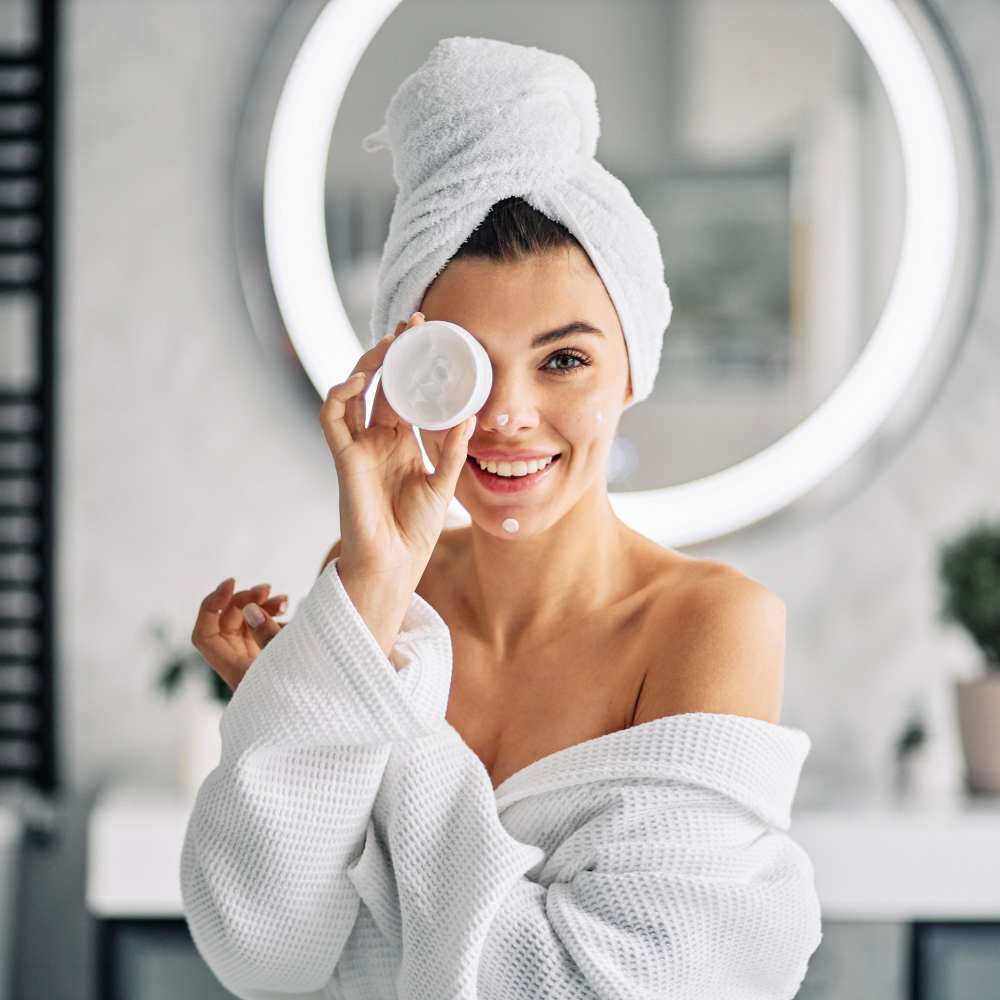 Image by <a href="https://www.freepik.com/free-photo/young-woman-doing-her-morning-routine_12302877.htm#query=skincare%20cleansing&position=3&from_view=search&track=ais">Freepik</a>