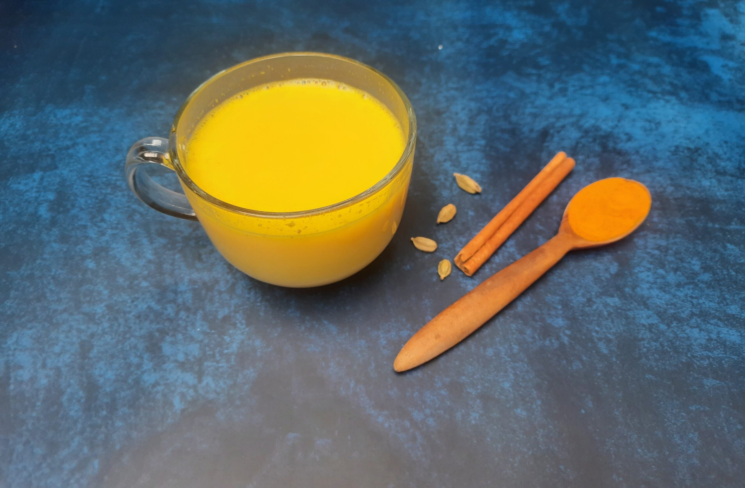 Haldi milk benefits:हल्दी दूध पीने के फायदे