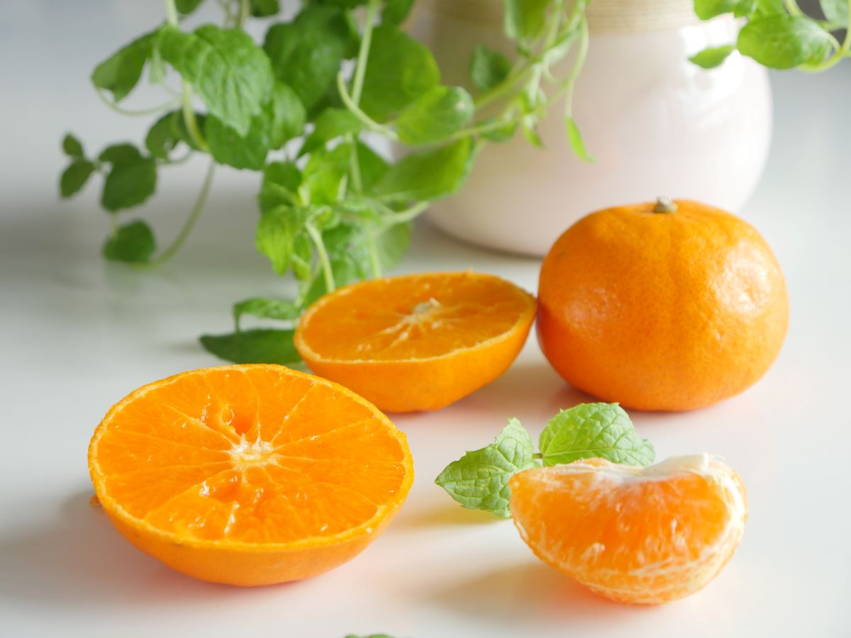 “Glowing from Within: How Vitamin C Transforms Your Skin”