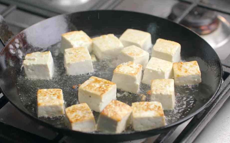 fry paneer cubes